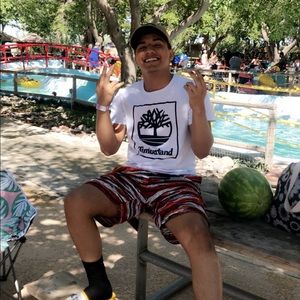 Meet your Posher, Aaron